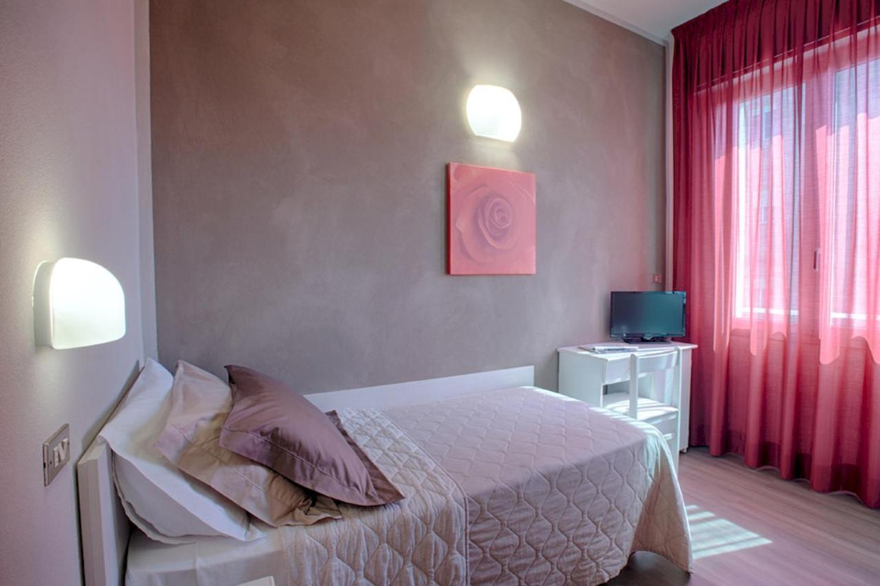 Hotel Columbia Bellaria-Igea Marina Rum bild
